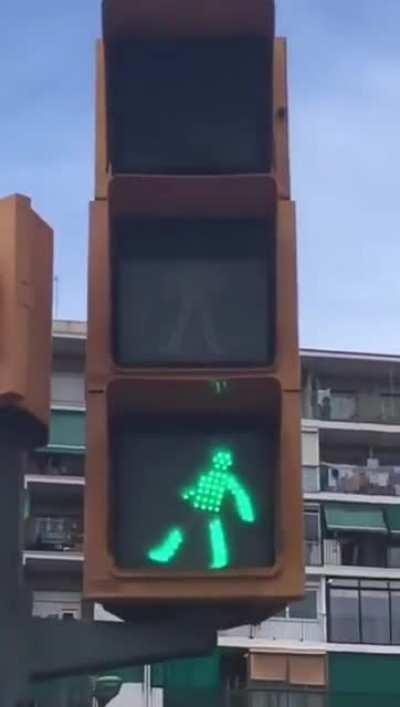 Holup !! Confused should i walk normally or...