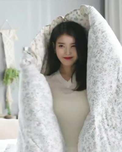 IU
