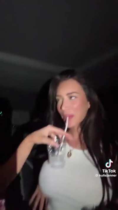 Kylie &amp;amp; Stassie - TikTok Trend