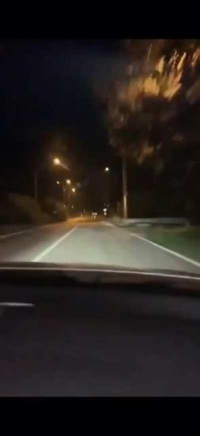 Cool kid driving in 160 and dont know the street