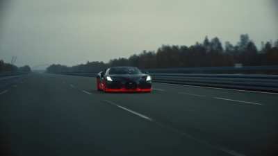 Bugatti Mistral sets new world record for open-top speed, hits 453.91 km/h