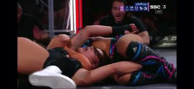 Lola Vice lulls Jaida Parker to sleep 💤 