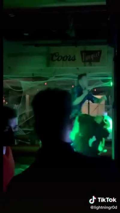 Yet another unrealistic standard for bottoms