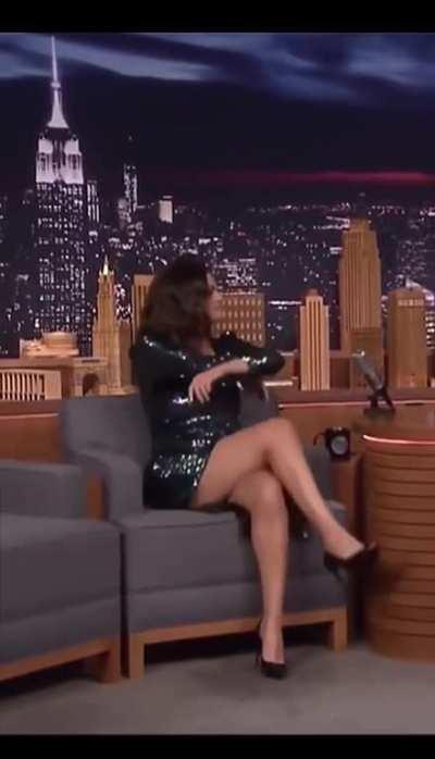 Gotta luv the legshow