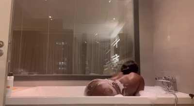 Hot and steamy bath farts