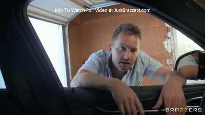 Femme Falls For The Fawx - Alexis Fawx, Maddy May, Van Wylde