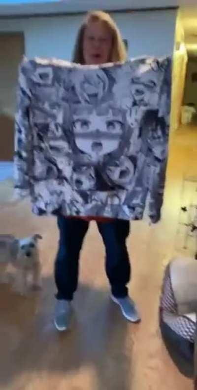 Awesome mom buys their daughter a holesome anime hoodie