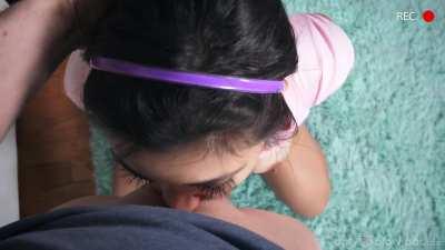 Dick Devouring Girl!