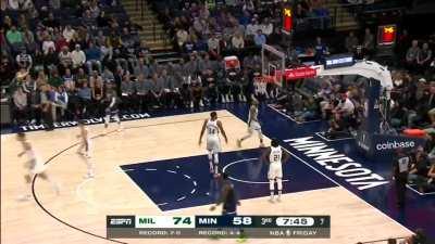 [Highlight] Rudy Gobert for three!