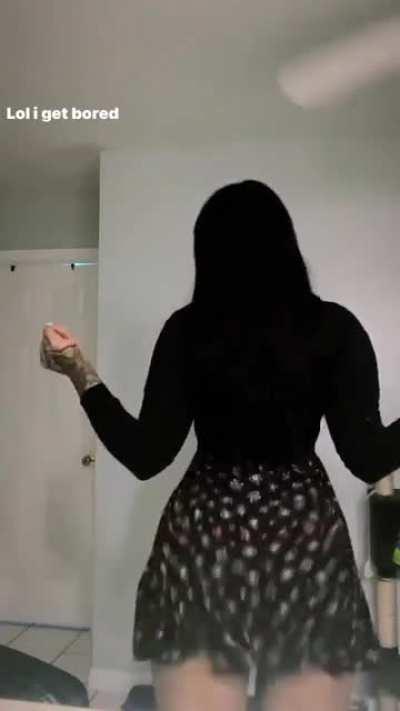 Love it when she’s Bored😍