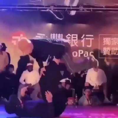 N sei quem foi mas ta muito bom