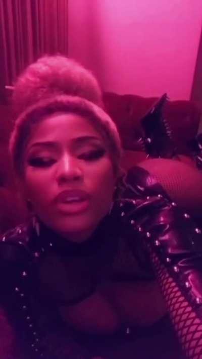 Nicki’s Phat Butt on the Couch