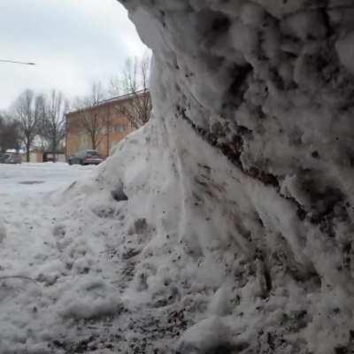 Boys! I made a snow tunnel