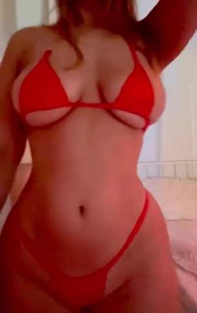 And you haven’t even seen me without this set… Link below 😽