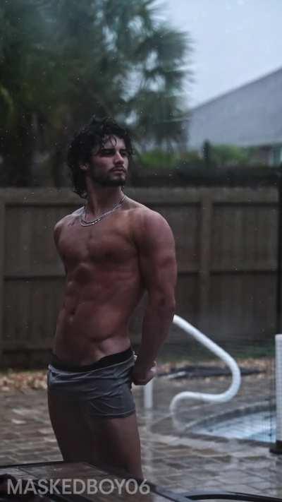 Fuck a shower, can I fuck you in the rain? 😈🌧️