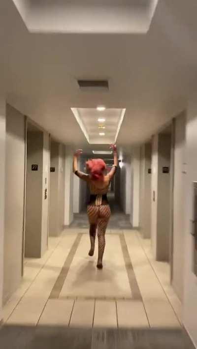 Behind the Scenes Warmup