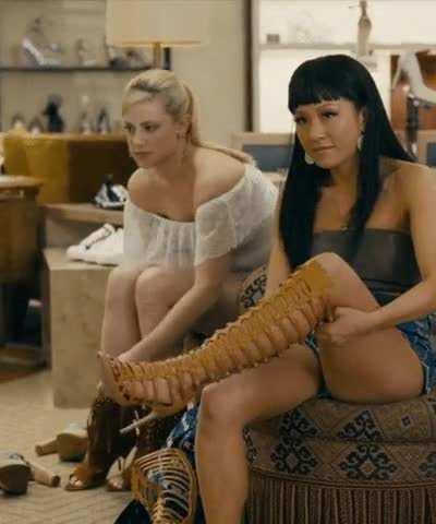 Constance Wu and Lili Reinhart