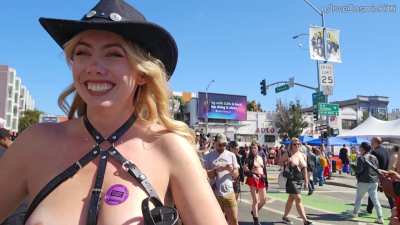 Giving a little show! Fully naked of course :)