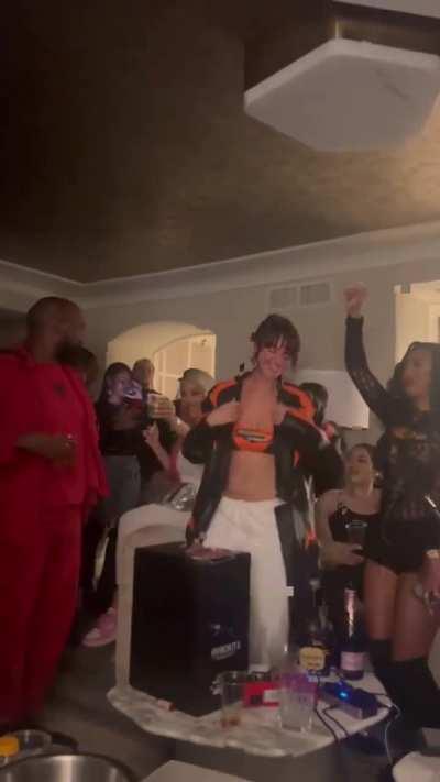 NEW YE SNIPPET UPLOADED BY JULZ