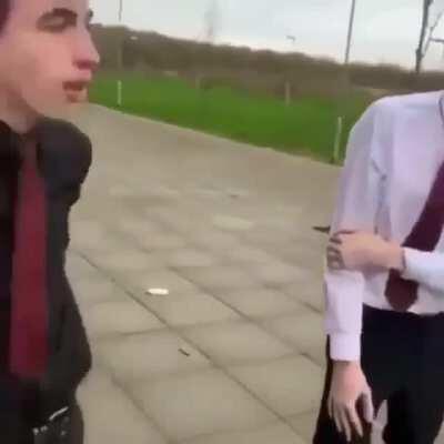 Peleas en escuelas privadas be like