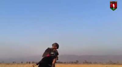 (Myanmar/Burma) Inle PDF rebels advancing through fields while engaging junta troops and Pa-O National Army Fighters [February 16]. Fallen troops at the end