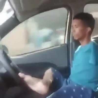 agonia de poder da um tapão