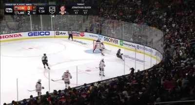 Jonathan Quick makes multiple saves without a glove