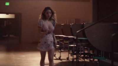 A highlight reel of Sydney Sweeney's big tits & other plot points