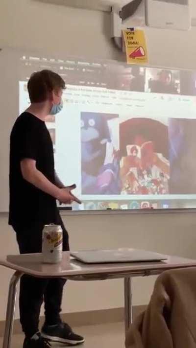 Si a mi me toca disertar anime me daria verguenza :(