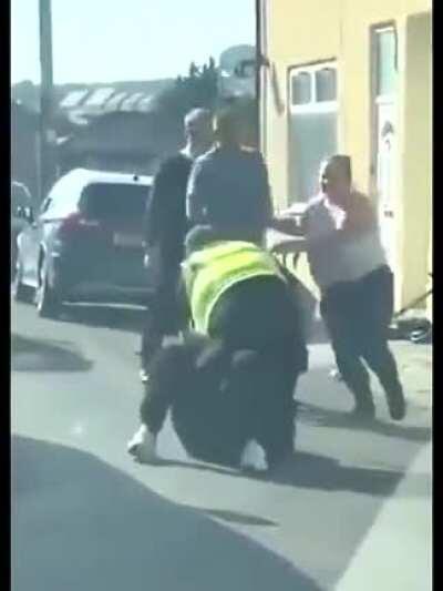 Don't mess with this policeman