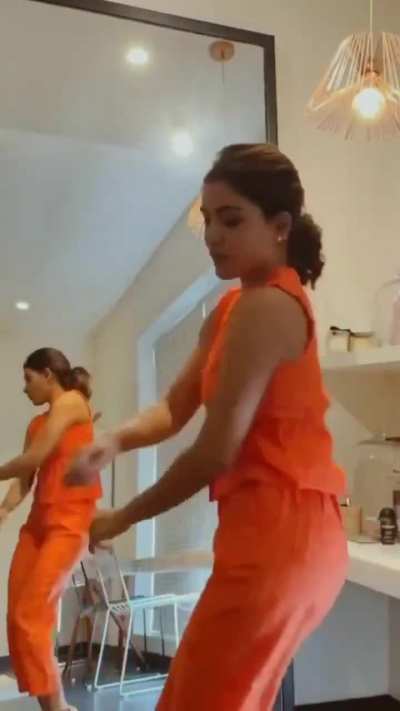 Samantha ❤️😍❤️ 

Morning time , I want to eat buns 🥺