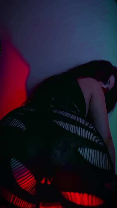 Who else honks their horn when they wake up?