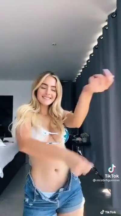 Vayan a seguirla, está bien buenaaa