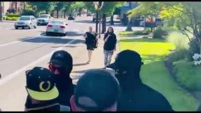 This is what we do with glowies trying to make the opposition look like Nazis. Guarantee you every one of them is paid by the DNC