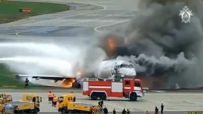 Forty-one people died after a Russian plane made an emergency landing and burst into flames just after takeoff from Moscow. 5/5/19