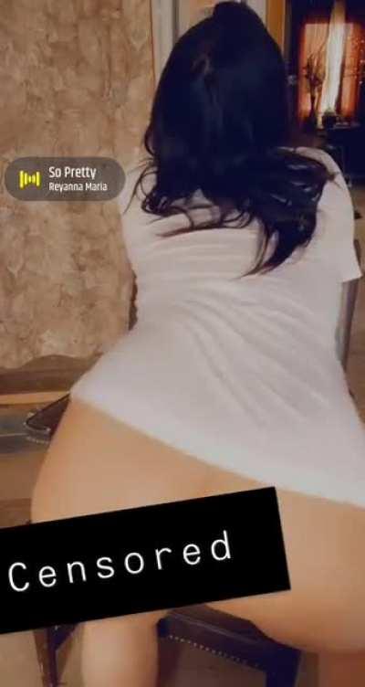 Thick girl twerk 🥵