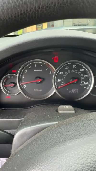 whats going on? 2006 subaru outback 2.5 mt