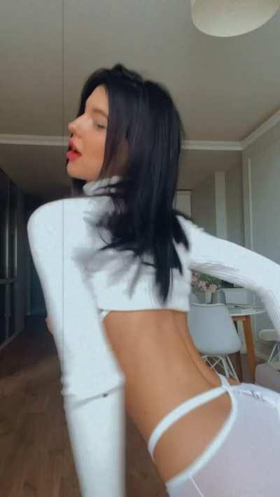 Upvote if you want to fuck me