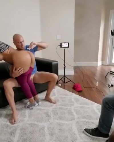 Rose Monroe - Fucking The Fluffer [RealityKings]