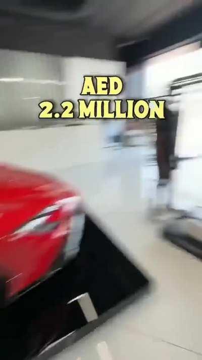 Bro is acting as if heâs in Dmart ð¥µð¤ð¥µ