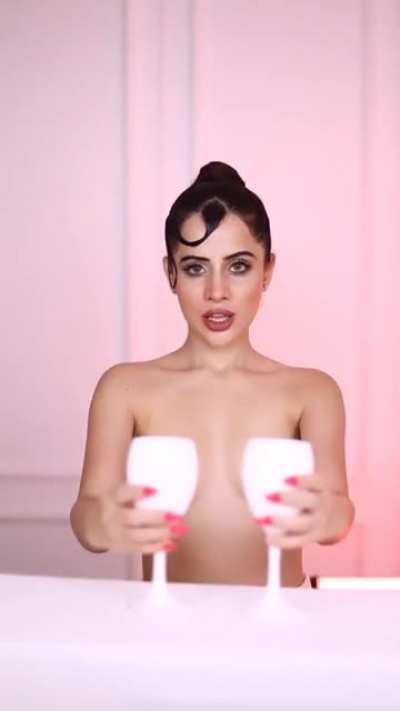URFI JAVED COMPLETE Topless 😍🍌✊🏻💦
