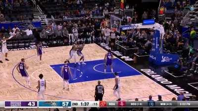 [Highlight] Bol Bol hits the stepback and-one three pointer