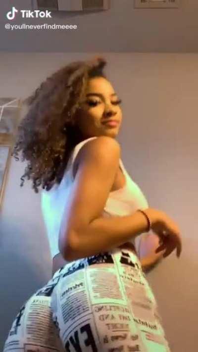 She is gorgeous… 🤤