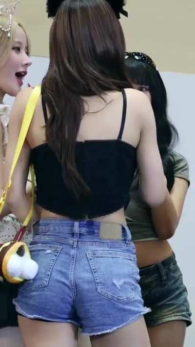 KISS OF LIFE - Natty & Julie