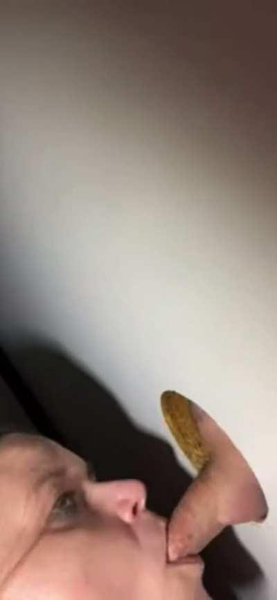Lunch gloryhole version two. Soft cock which I like to feel grow in my mouth and I need a volunteer cameraman