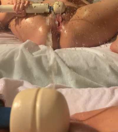 Mirror squirting… that was a good cum 🤤