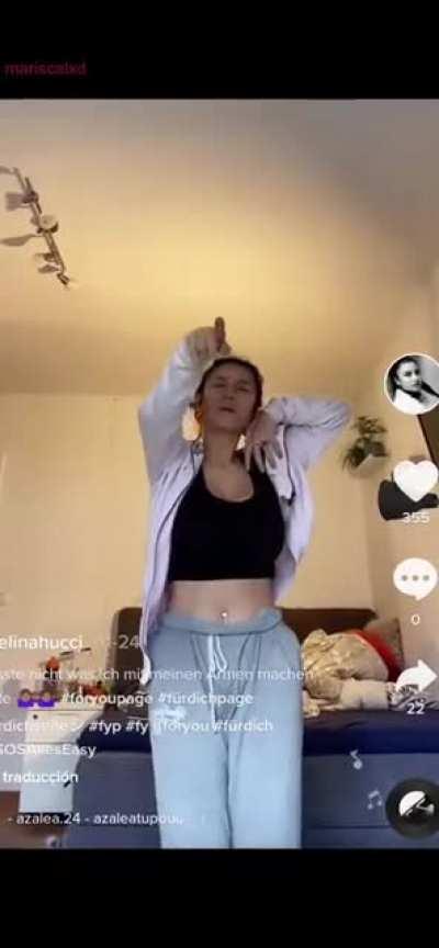 Hello everyone, im new to this community and all i gotta say is im a natural bb lover like u all!. Ive made some compilations from girls on tiktok so i might as well share it. This first video is from this girl named 