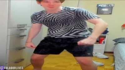 Fola Chiquito. Guardense el vídeo para lo que quieran:  