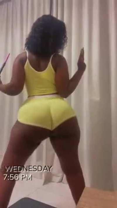 OMG 😳 WOW.... SPEECHLESS... 😟🙆🏾‍♂️😩😭😢🍑