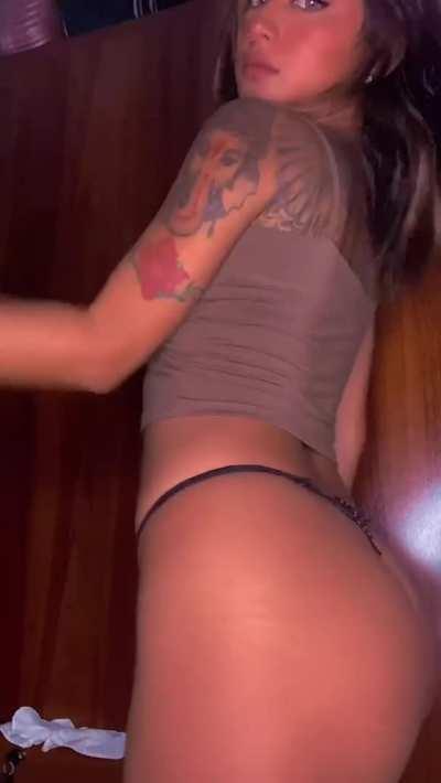 Who else is h0rny at work?